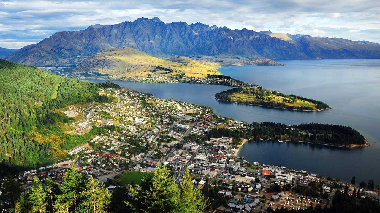 3 Descubre Nueva Zelanda y Australia en nuestra salida grupal. Paisajes únicos y experiencias inolvidables.