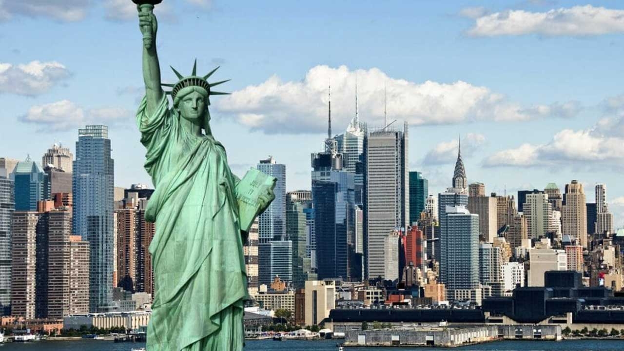 2 Viaja de Nueva York a Boston en un recorrido inolvidable. Historia, paisajes y diversión garantizados. ¡Reserva ahora!
