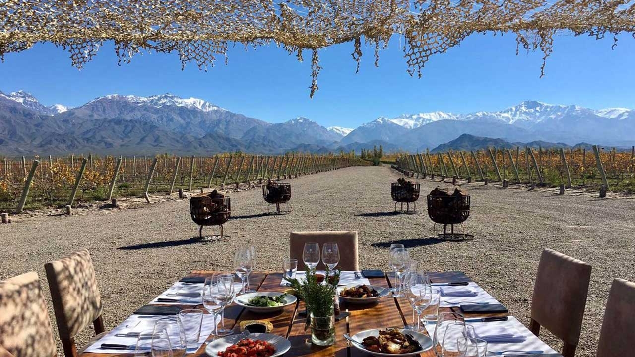 2 Tour de 4 días en Mendoza: visitas a bodegas, excursión a la montaña y más. Reserva ahora.