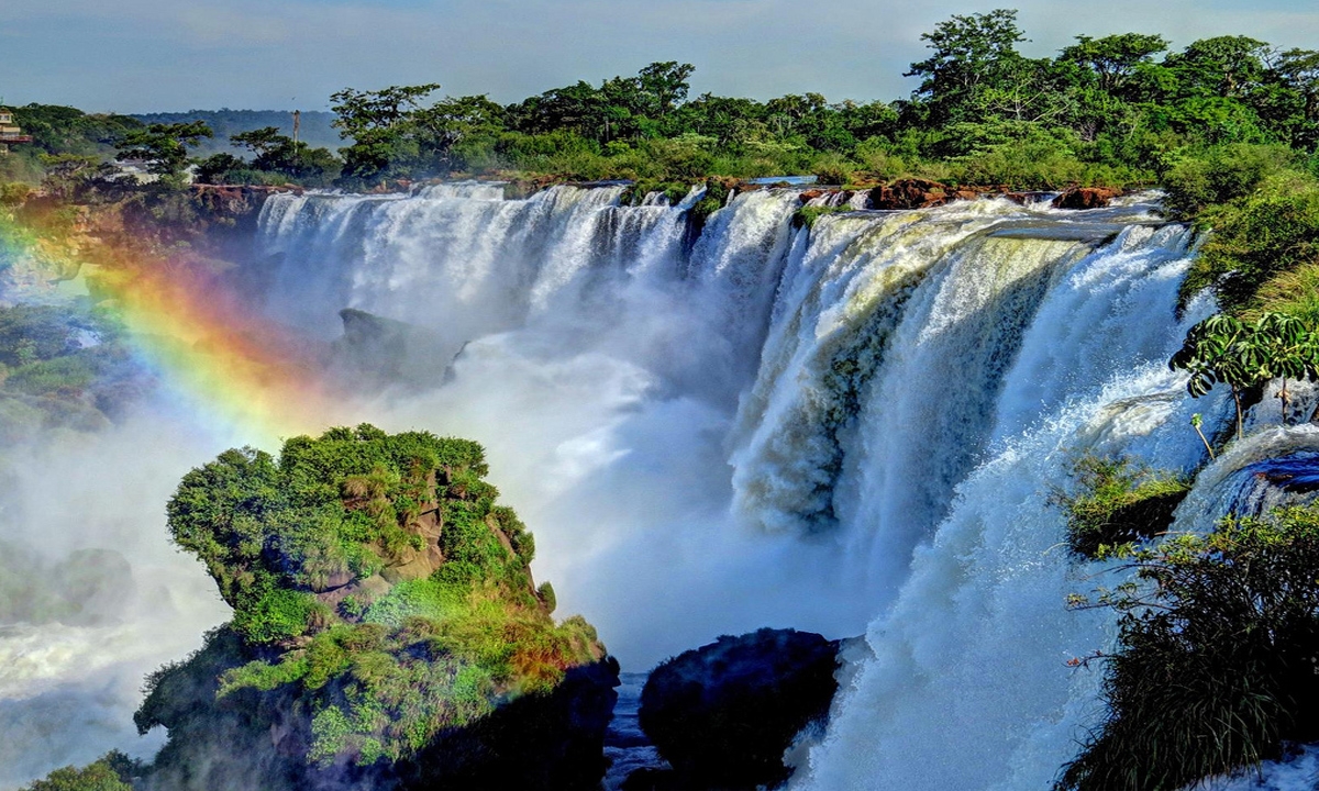 4 Tour de 3 días por las Cataratas del Iguazú, Argentina y Brasil. Vuelos, traslados y hotel incluidos.