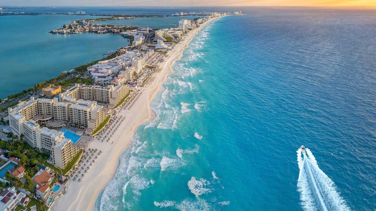 4 Descubre Cancún en 11 días: playas, ruinas mayas y vida nocturna. Todo Incluido.